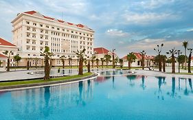 Ban Thach Riverside Hotel & Resort